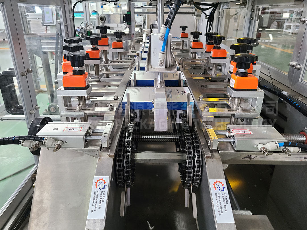 Facial Mask Robotic Material Sorting Automatic Cartoning Machine from ...
